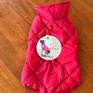 32 Degrees/HEAT.  Dog puffer vest size S. NWT Red